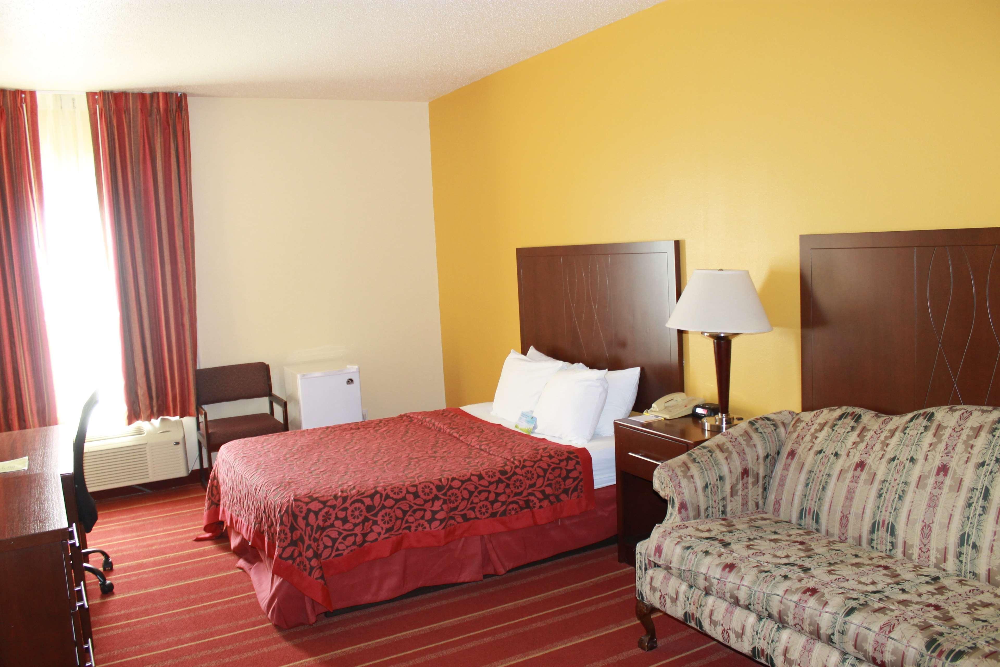 Days Inn By Wyndham Walcott Davenport Exteriör bild
